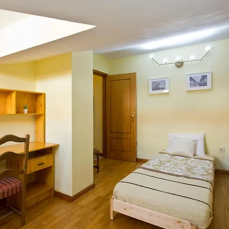 Lägenhet Rustic Bright Flat W/ Netflix - City Centre Oporto
